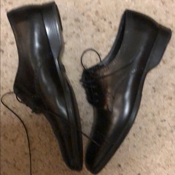 Footwear - Picture 2 of 4